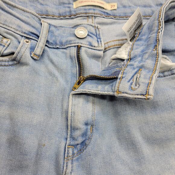Levi’s 721 High Rise Skinny Jeans Women’s Light Blue Wash Distressed Size 27 - Picture 8 of 11
